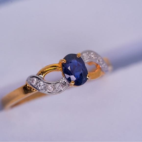 New Unheated Natural Burmese Sapphire in Genuine 18K Gold Ring - Picture 3 of 8